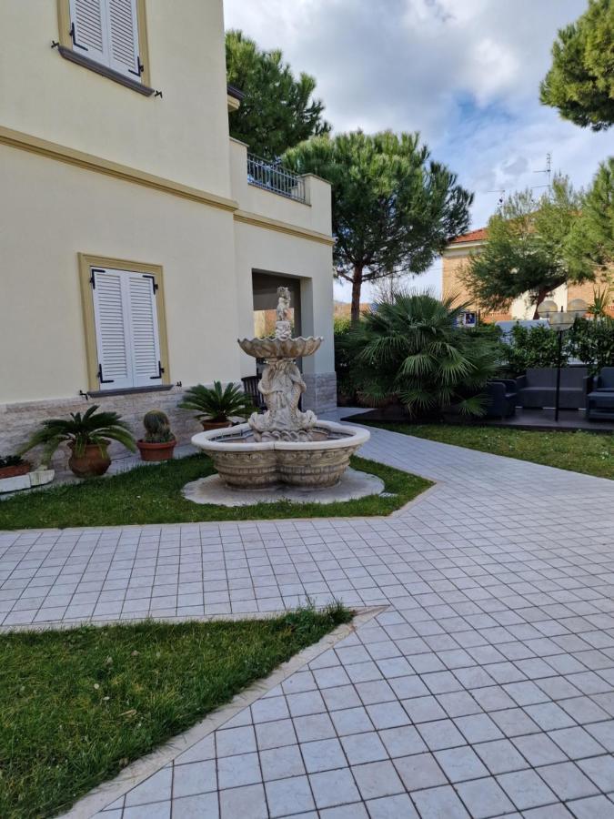 פסארו Villa Sante Residence מראה חיצוני תמונה